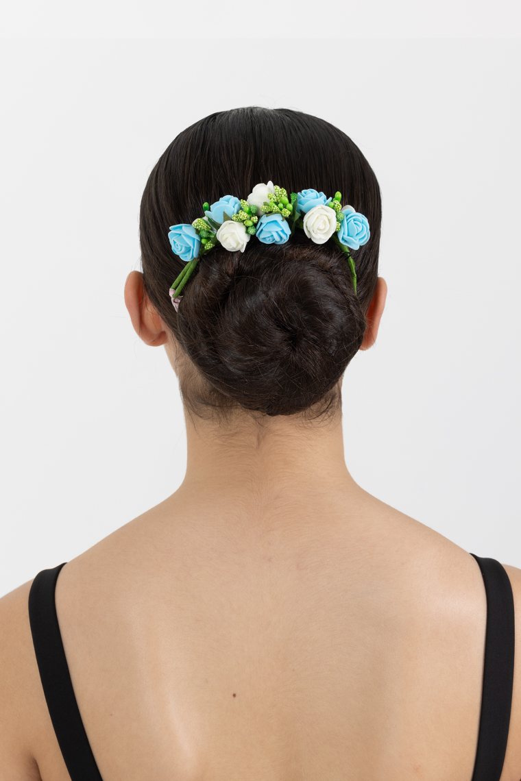 bun blossoms pale blue