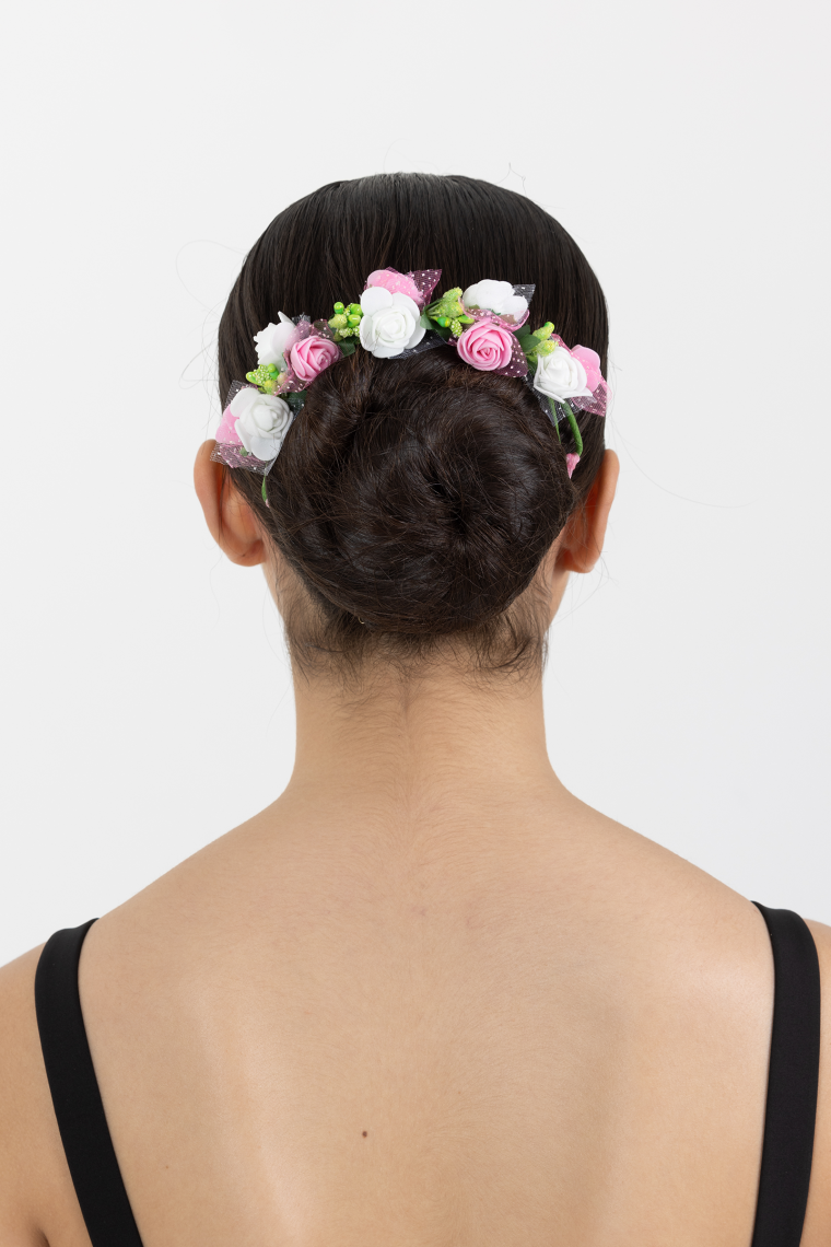 bun blossoms pale pink