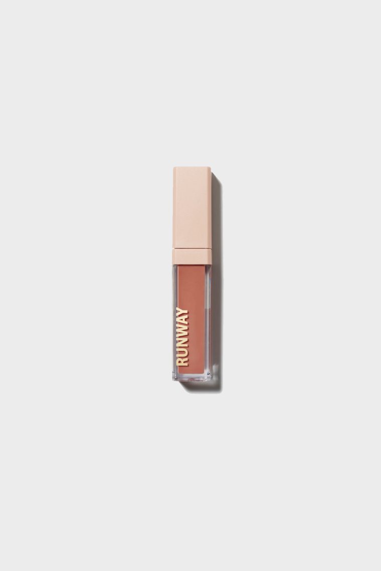 runway room lip gloss toffee cream