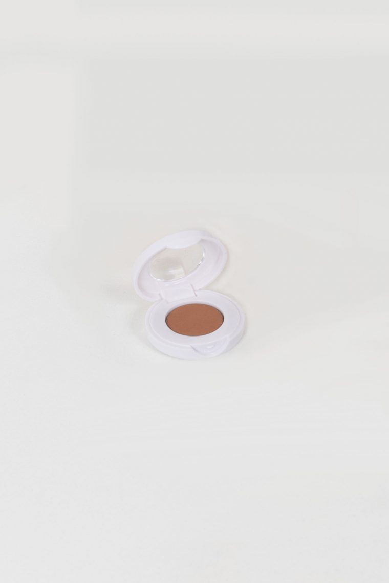 eye shadow matte brown