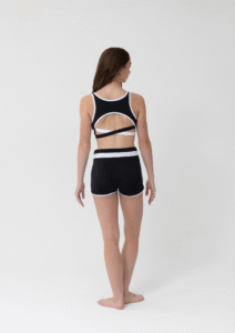 lara shorts black and white