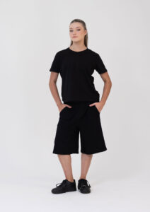 classic studio tee black
