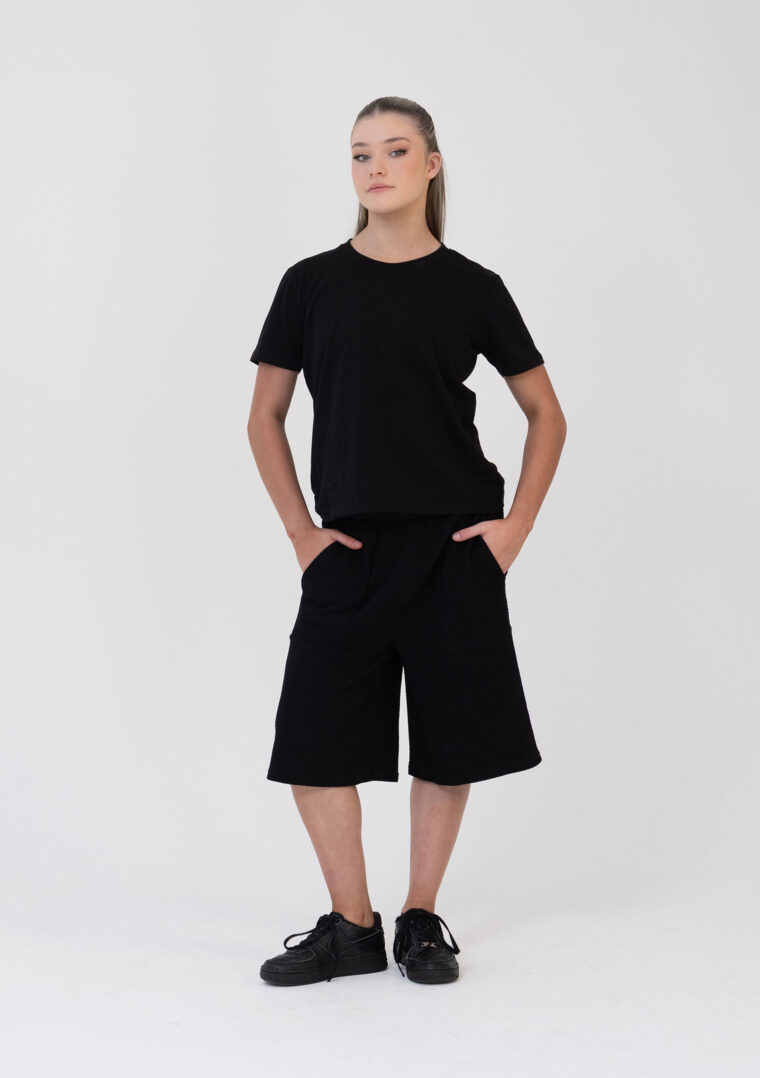 classic studio tee black