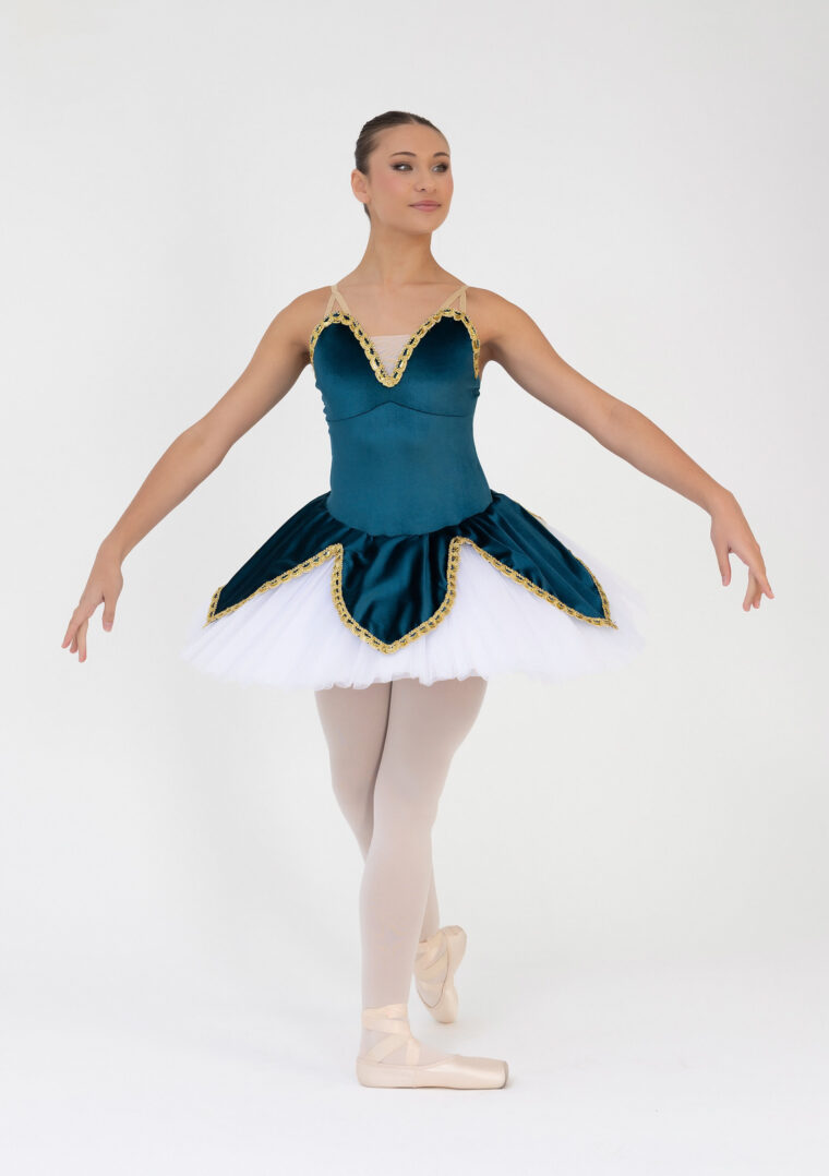 ellen scalloped tutu jade green