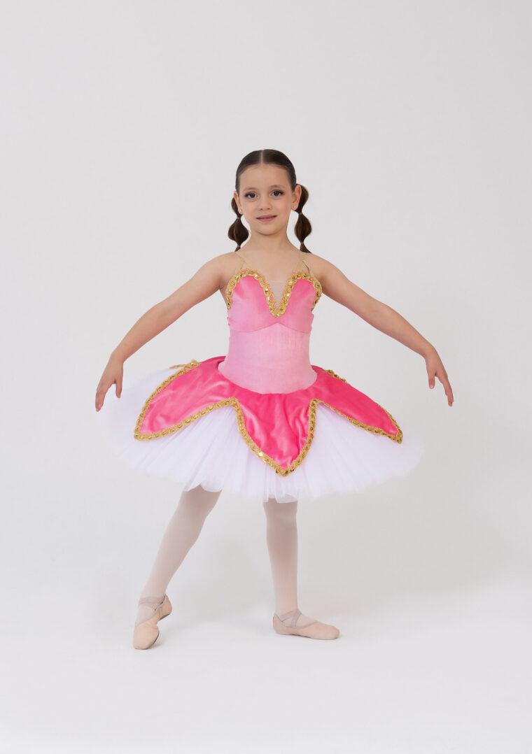 ellen scalloped tutu vintage pink