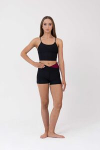 everly cropped singlet black